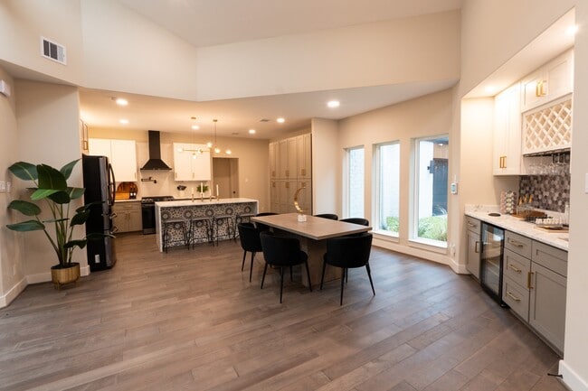 Photo - 10023 Piping Rock Ln