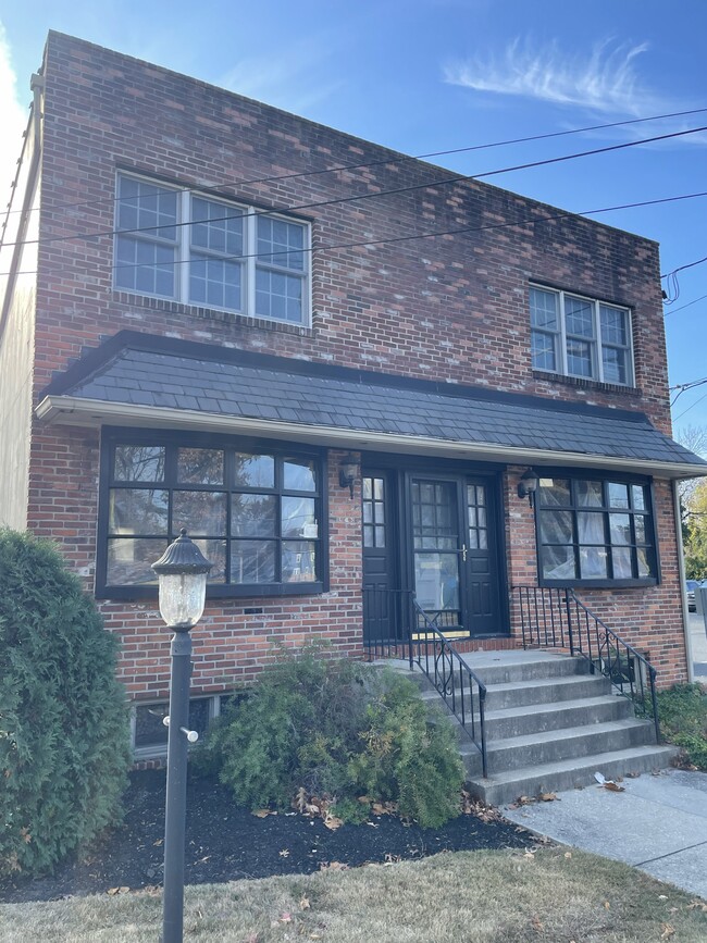 Photo - 520 N Haddon Ave Unit B