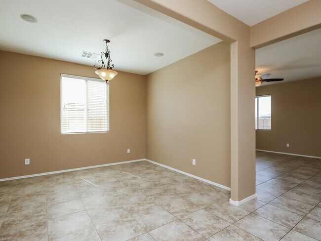 Photo - 7120 S 70th Dr