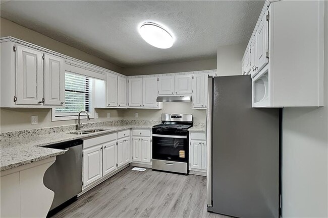 Photo - 82 Fox Ridge Ct