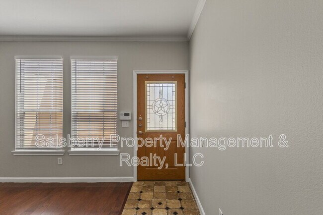 Photo - 8015 Ederville Cir