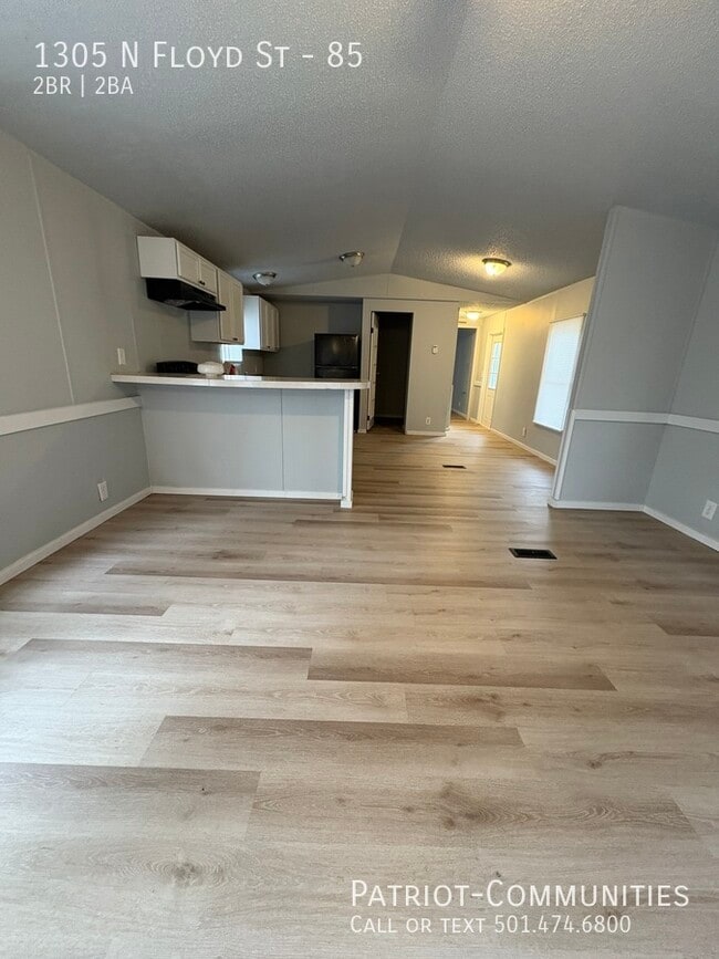 Photo - 1305 N Floyd St