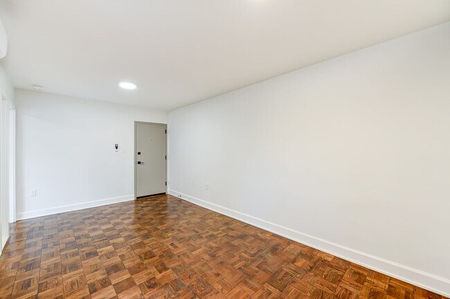 Pinnacle Apartments
