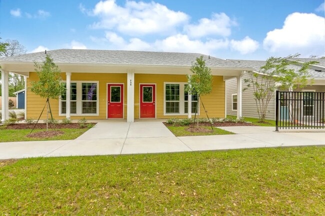 Photo - 715 N 16th St