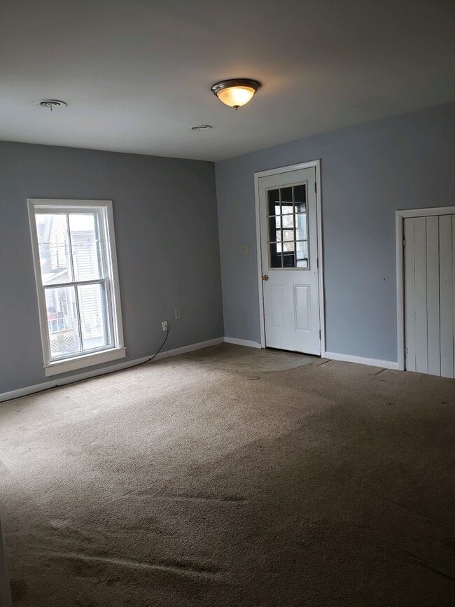 Photo - 87 1/2 Clinton Unit 1