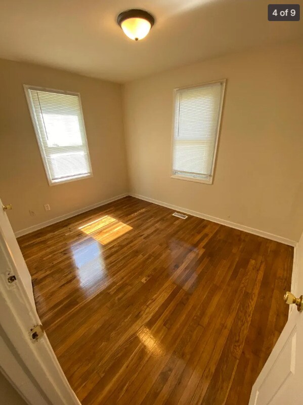 Photo - 3915 E Chatham Dr