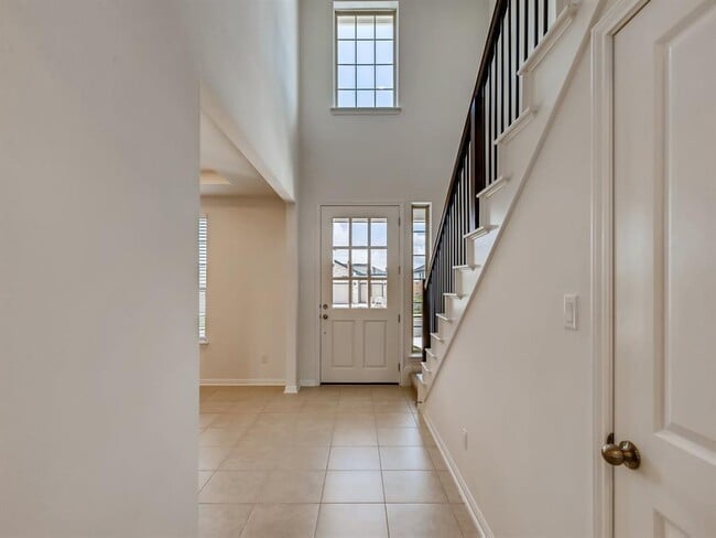 Photo - 334 Pecos River Xing