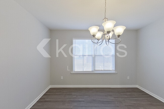 Photo - 138 Western Red Cedar Dr