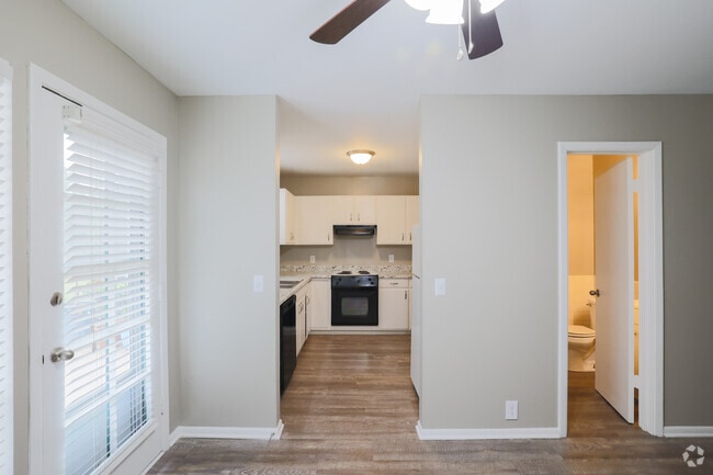 3BR, 2BA - 2,000SF