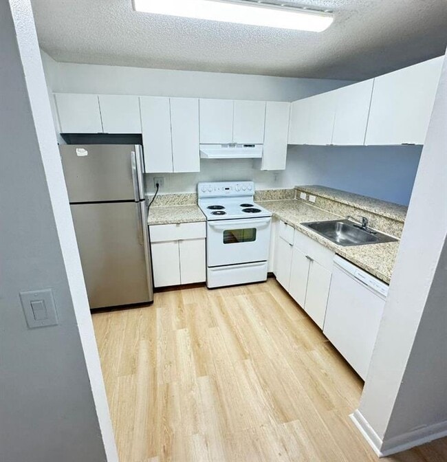 Photo - 9878 Nob Hill Ln Unit 9878