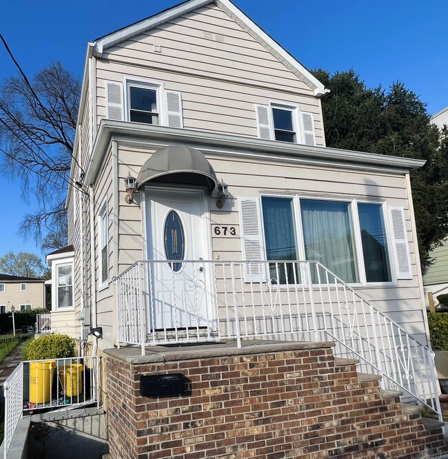Photo - 673 Prospect Ave House