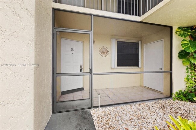 Photo - 999 Hamilton Dr Unit 999B