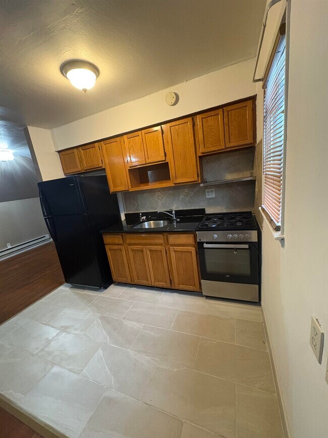 Photo - 36 Pinecrest Rd Unit 2