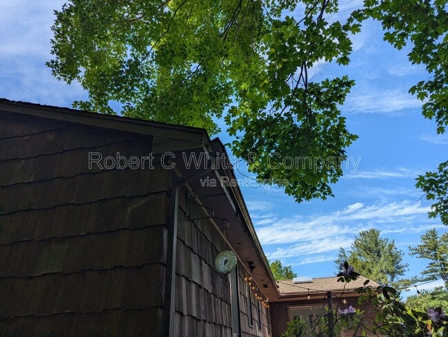 Photo - 1040 Daniels Farm Rd