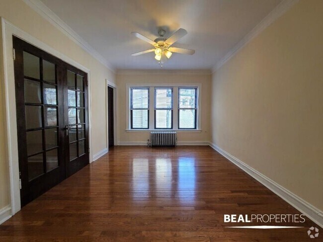 Building Photo - 0 bedroom in CHICAGO IL 60640 Unit 312 Rental