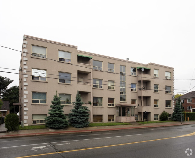 Building Photo - 2892 St Clair Ave