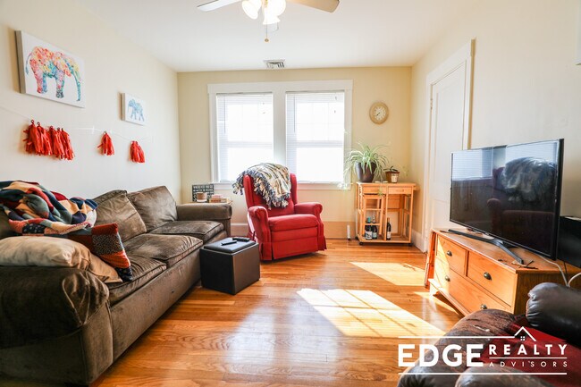 Photo - 5 Mapleton St