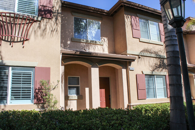 Murrieta 2 Bedroom Townhome + Office, Loft... - Murrieta 2 Bedroom Townhome + Office, Loft...