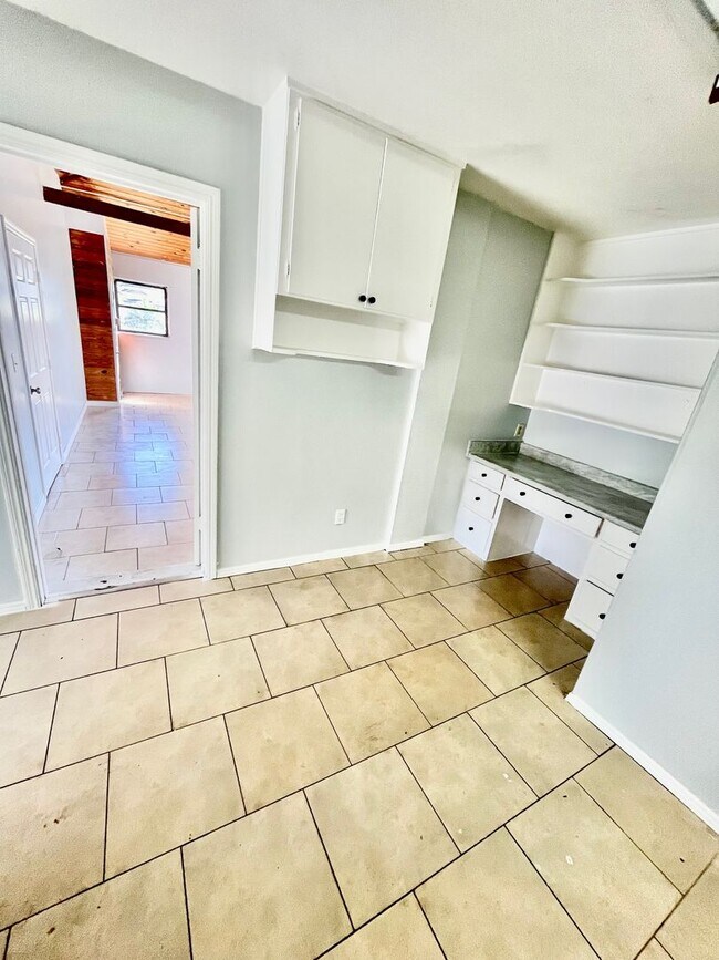 Photo - Norfolk Unit 520 Norfolk Circle