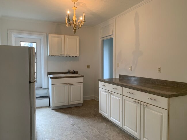 Building Photo - 223 Briggs St Unit 3A