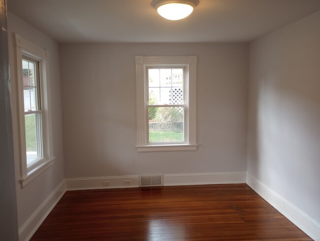 Photo - 40 Edison Ave