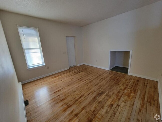 Building Photo - 141-143 Divison St, D Rental