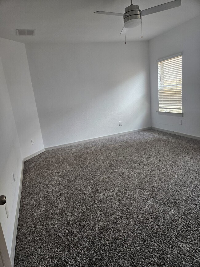 Photo - 12816 Heddington Grv Ln