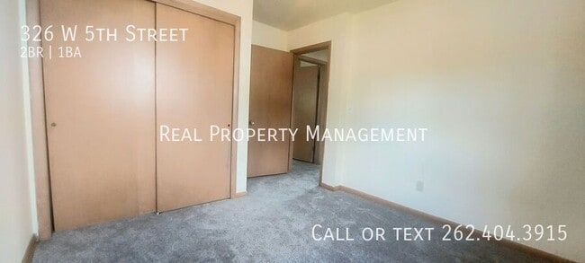 Photo - 326 W 5th St