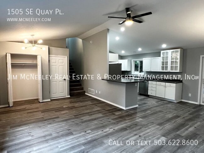 Photo - 1505 Quay Pl