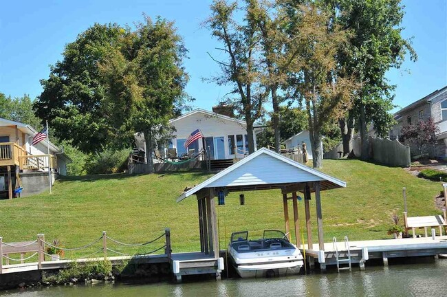 Photo - 695 Lakengren Dr House