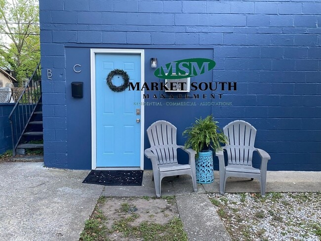 Building Photo - 33 E 1013 Unit C