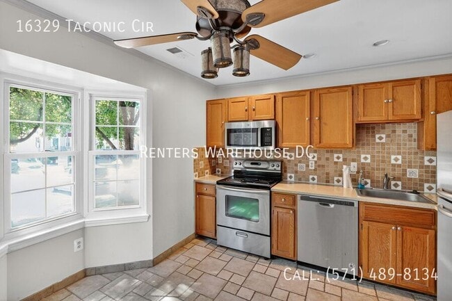 Photo - 16329 Taconic Cir