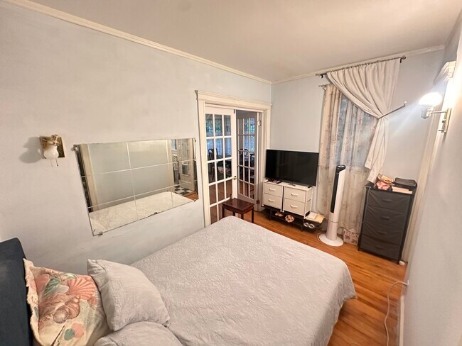 Photo - 10 Dana St Unit 2