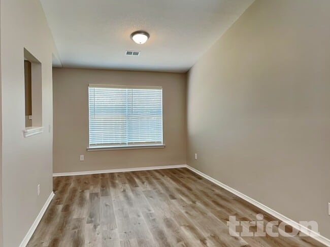 Photo - 7 Glassglenn Dr