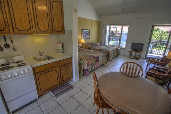 Photo - 208 W Kingfish St Unidad ID1255586P