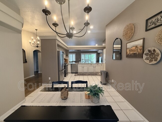 Photo - 2134 Desert Palms Dr