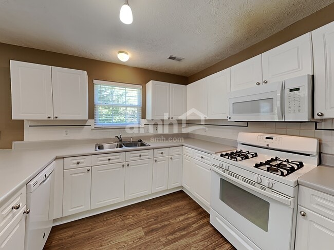 Photo - 2130 Loudenslager Dr