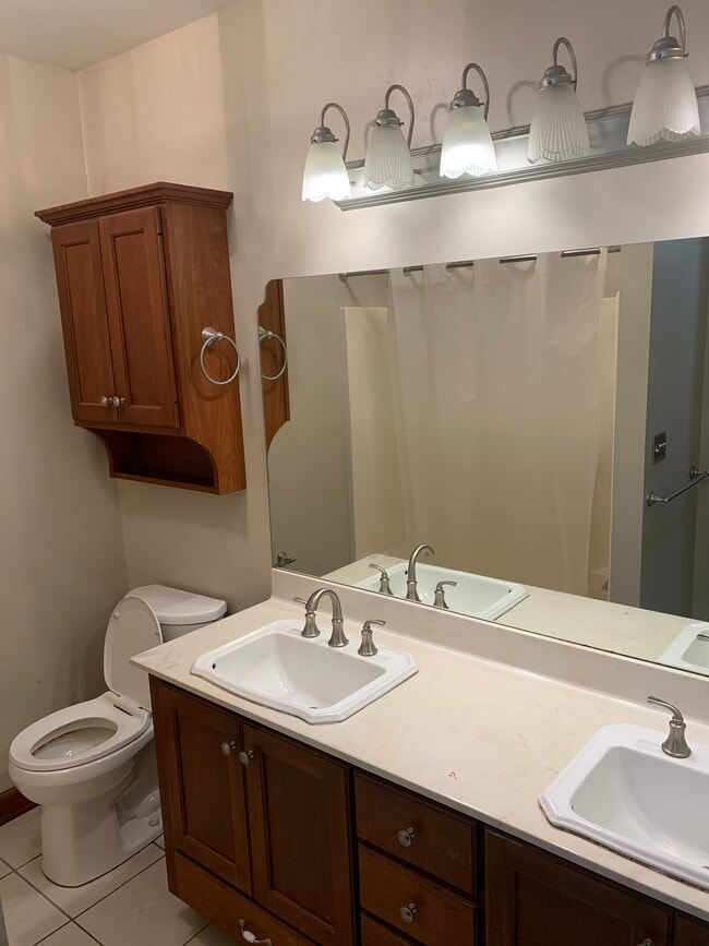 Photo - 1101 N Michigan Street