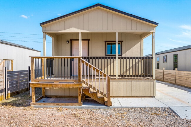 Building Photo - 2301 NW Sheridan Rd