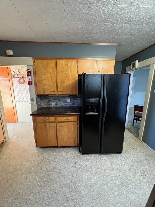 Photo - 410 W 9th St