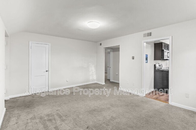 Photo - 1404 12th St N