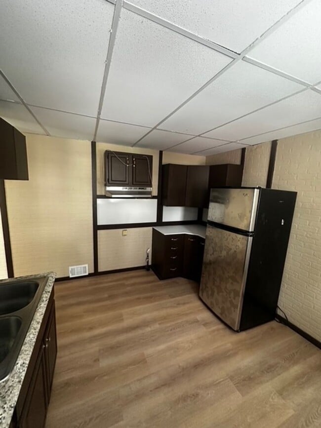 Photo - 97 Glendale Park Unidad Down