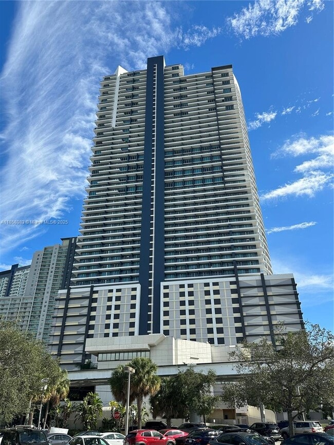 Photo - 60 SW 13th St Condo Unit 3207