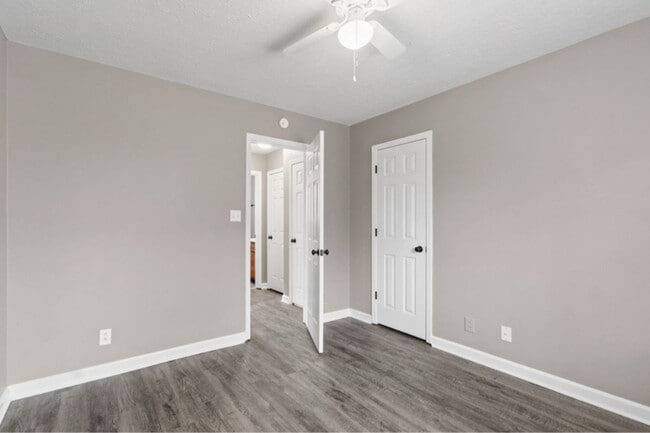 Photo - 106 Darnell Pl Unit 2