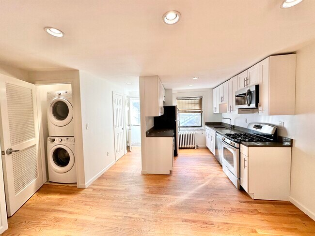 Photo - 153.5 Mercer St Condo Unit 1