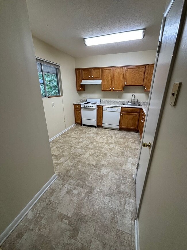 Photo - 2 Bedroom Condo in a central location!