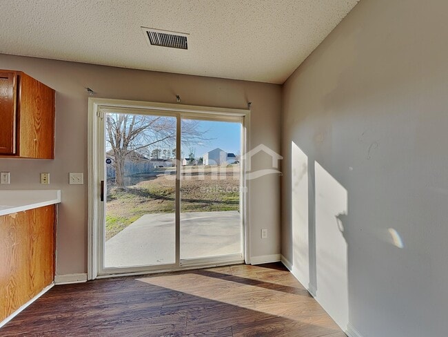 Photo - 1333 Harland St