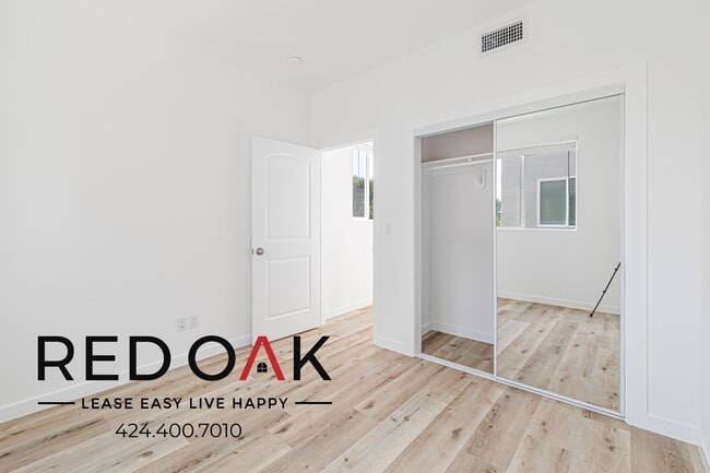 Photo - 11956 1/2 Vanowen St Unit 11956.5