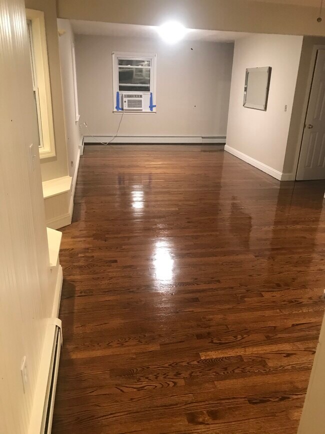 Photo - 94 Brewster Rd