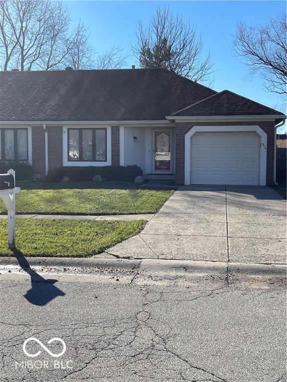 Photo - 975 Maple Grove Dr House
